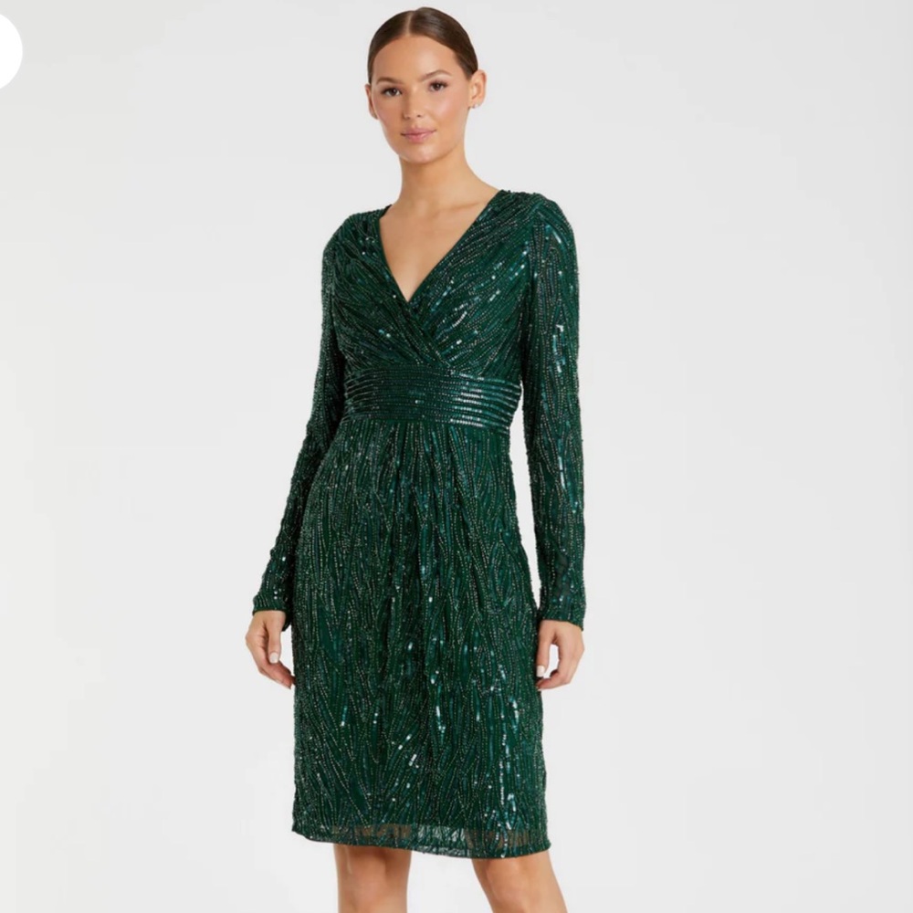 Mac Duggal Green Long Sleeve Embellished Sequin Cocktail Dress